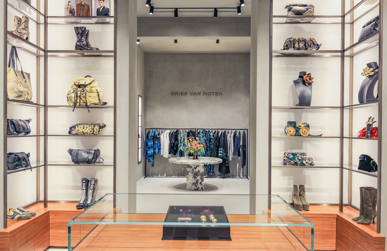 Dries Van Noten by Lene Van Look, storedesign, Interior Architecture